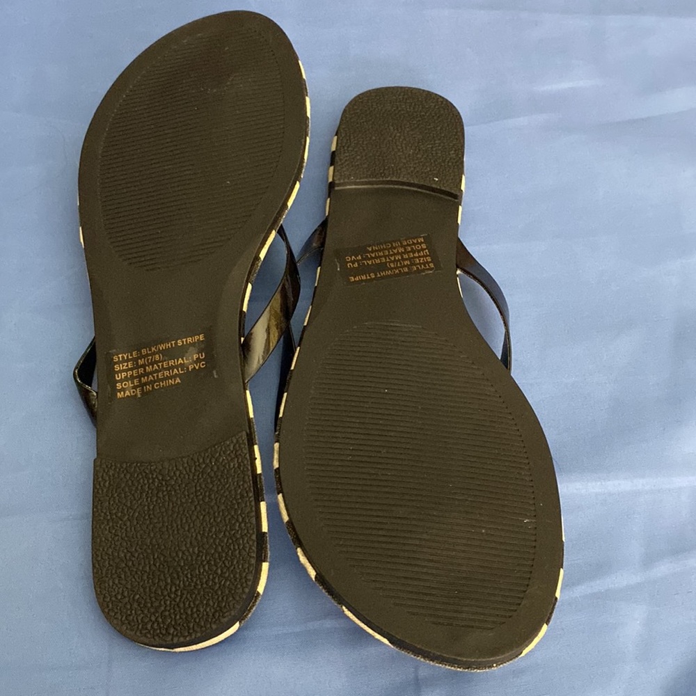 Sole Mates Distressed Flat Sandals - Picture 3 of 5